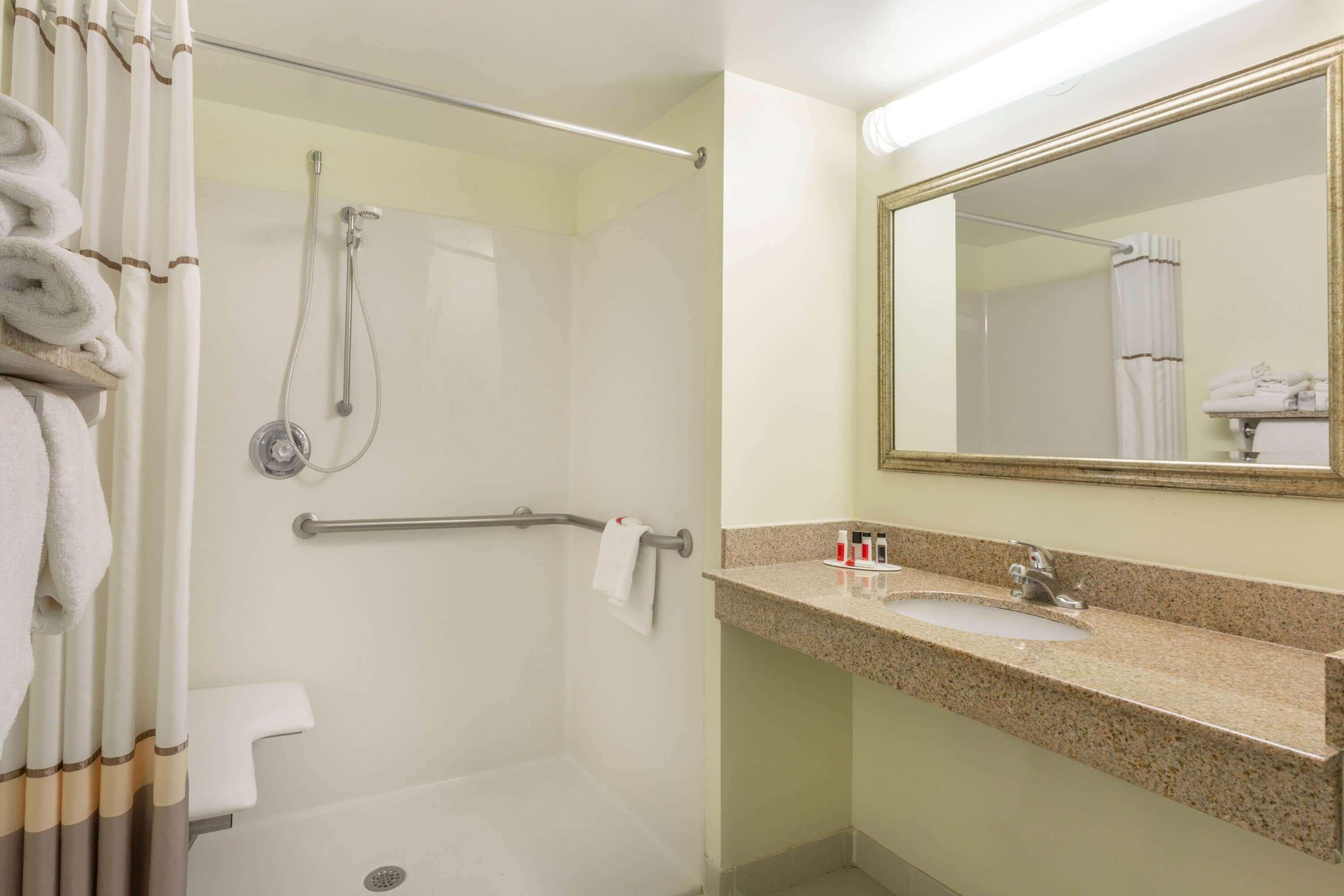 Ramada Plaza By Wyndham Virginia Oceanfront Hotel Virginia Beach