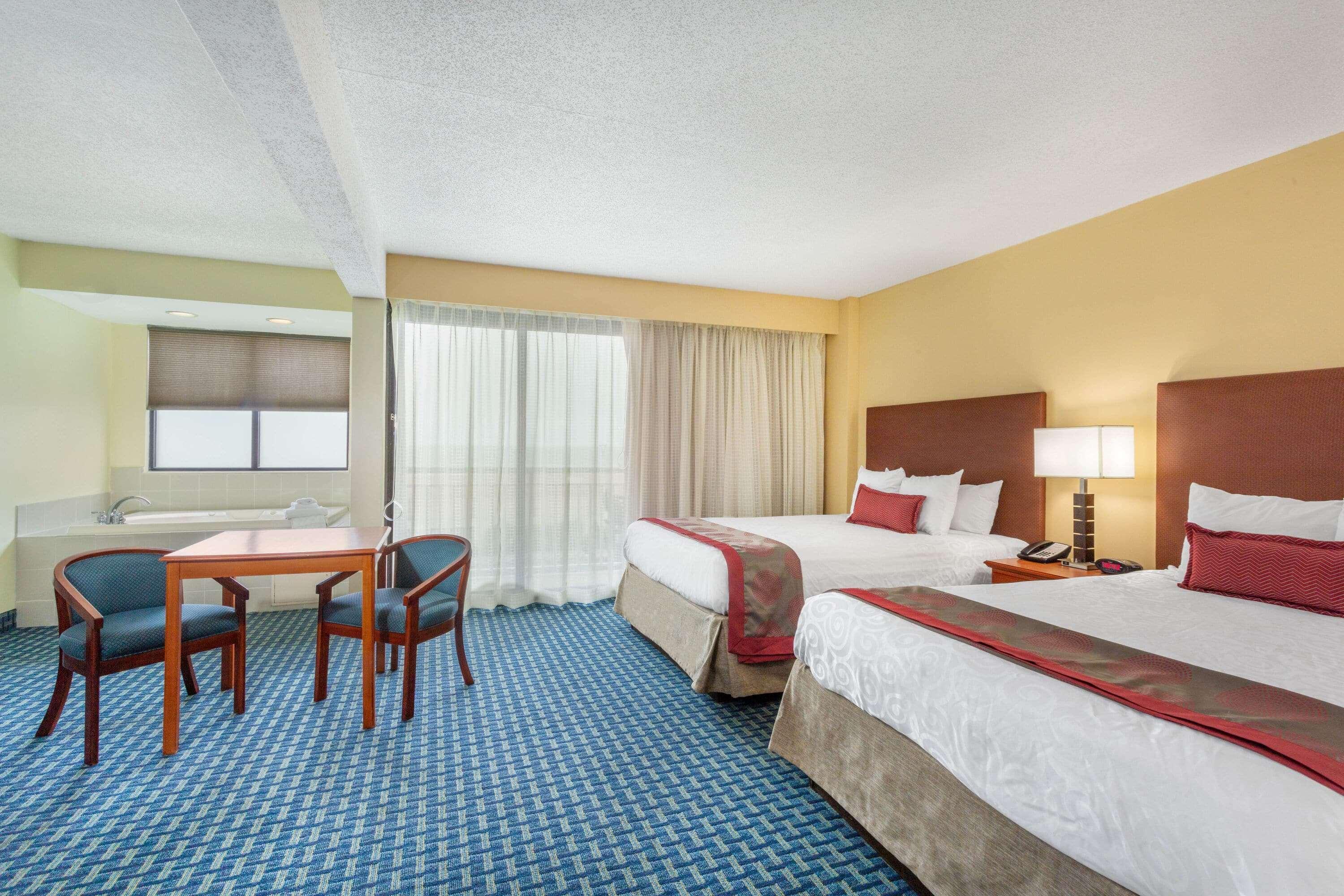 Ramada Plaza By Wyndham Virginia Oceanfront